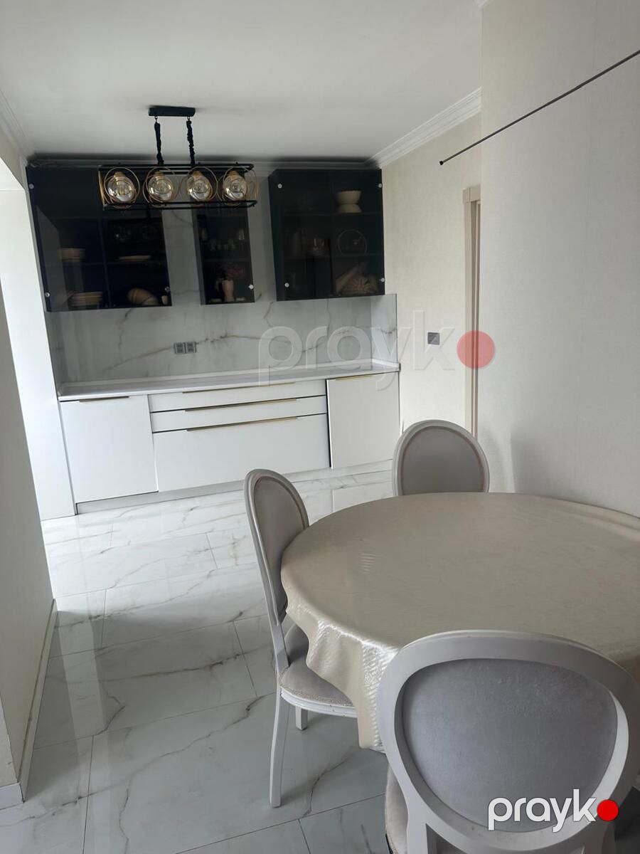 Satılır 3 otaqlı köhnə tikili 110 m² — Mənzil, Bakı (7)