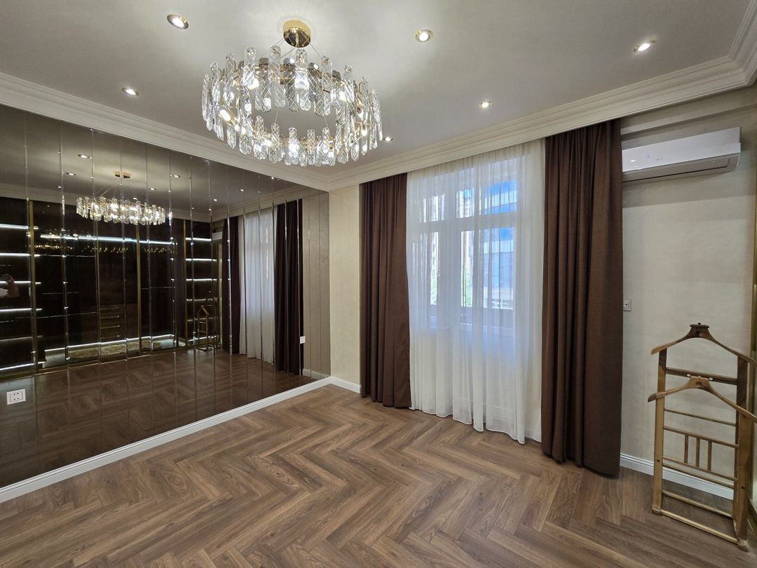 Satılır 4 otaqlı yeni tikili 205 m² — Mənzil, Bakı (7)