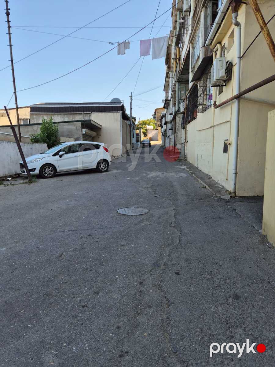 Satılır 1 otaqlı köhnə tikili 30 m² — Mənzil, Bakı (2)