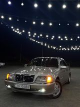 Mercedes-Benz C-Class: 1.8 l | 1994 il Sedan — Avtomobil