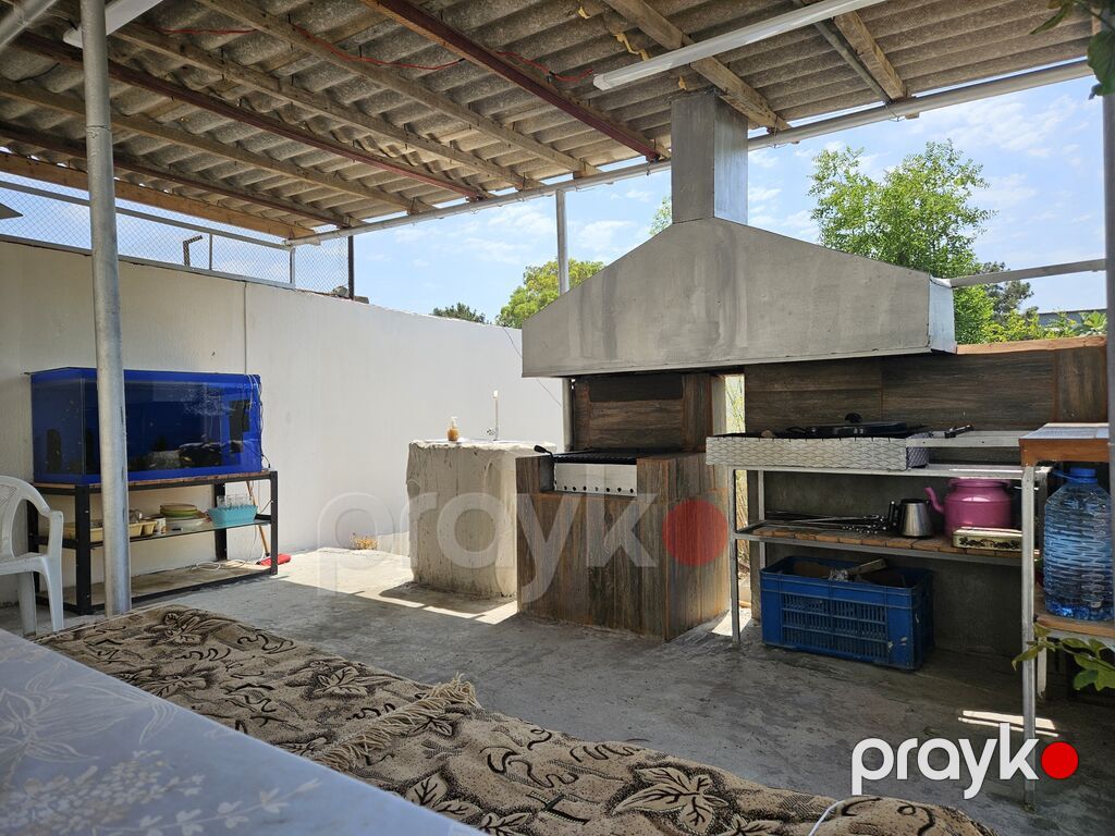 Iki mərtəbəli həyət evi və ayrıca qonaq evi - Geniş tam hasarlı — Daşınmaz əmlak, Bakı (9)