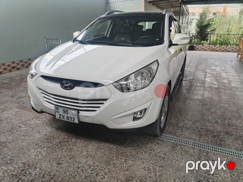 Hyundai ix35, 2.0 L, 2011 il, 310 000 km