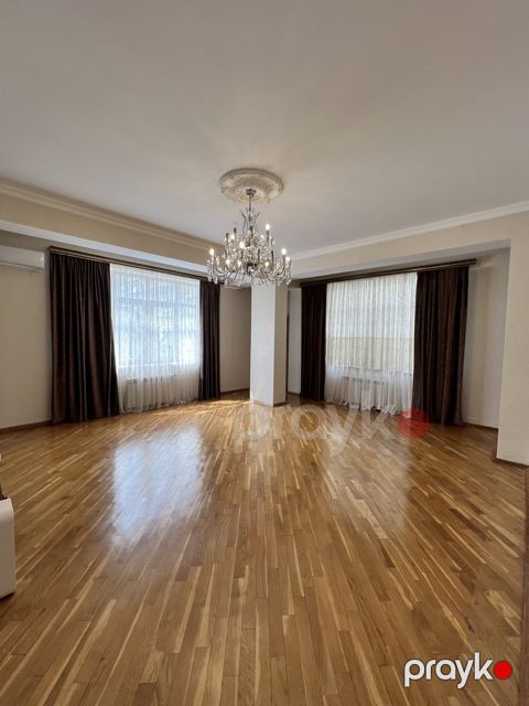 Satılır 2 otaqlı yeni tikili 100 m²