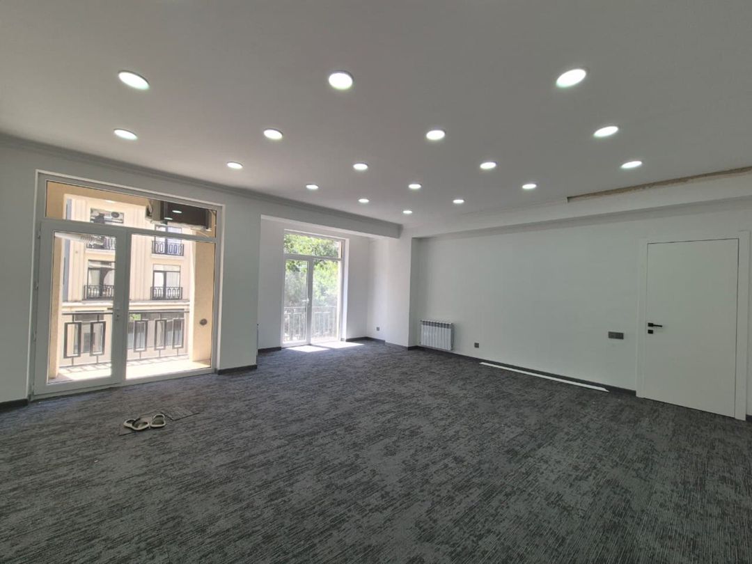 İcarəyə verilir obyekt 465 m² — Əmlak, Bakı