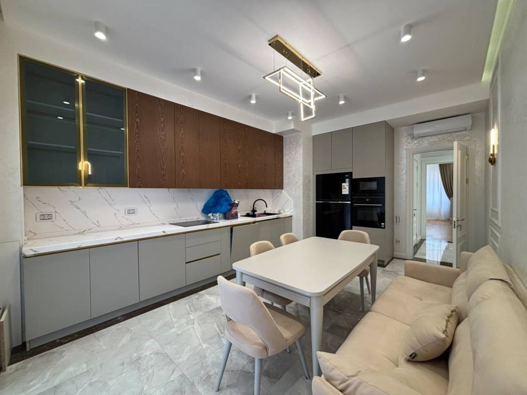 İcarəyə verilir 3 otaqlı yeni tikili 140 m² — Mənzil, Bakı (11)