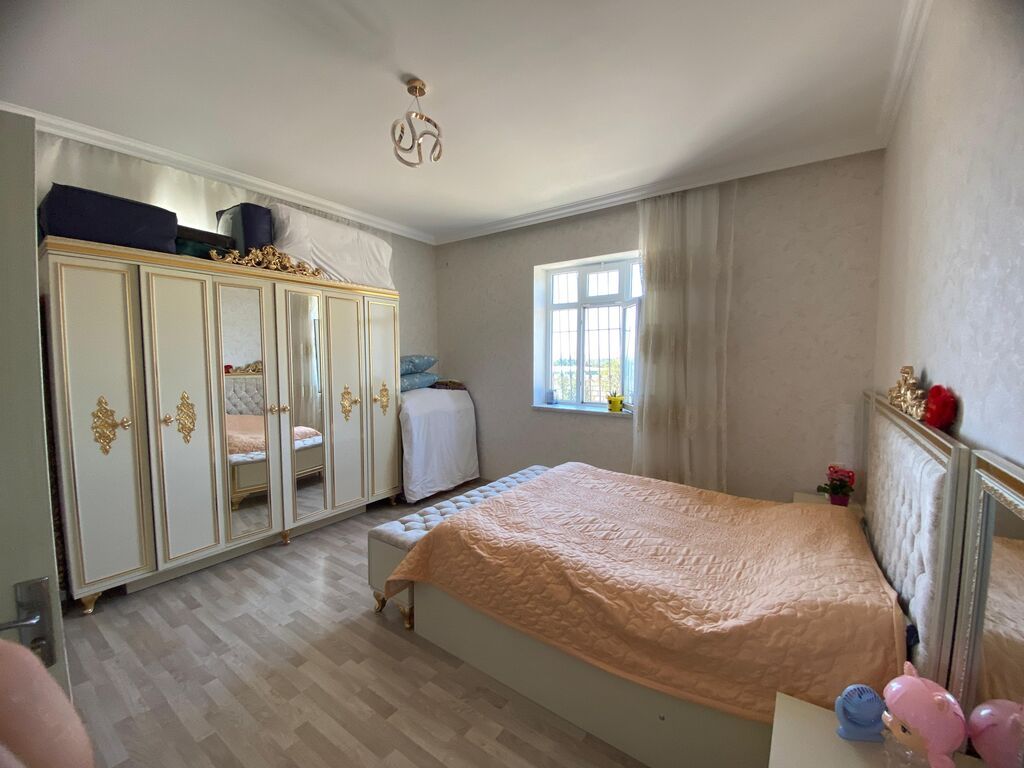 Salam. tecili heyet evi satilir.6 sotda insa edilmis ev 120kv dir — Daşınmaz əmlak, Saray (7)