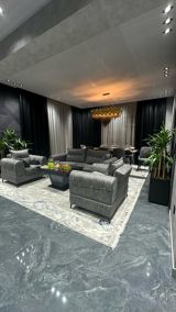 İcarəyə verilir 3 otaqlı yeni tikili 150 m² — Apartment