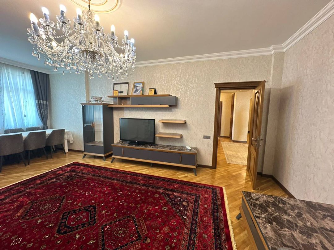 Satılır 4 otaqlı yeni tikili 190 m² — Mənzil, Bakı (4)