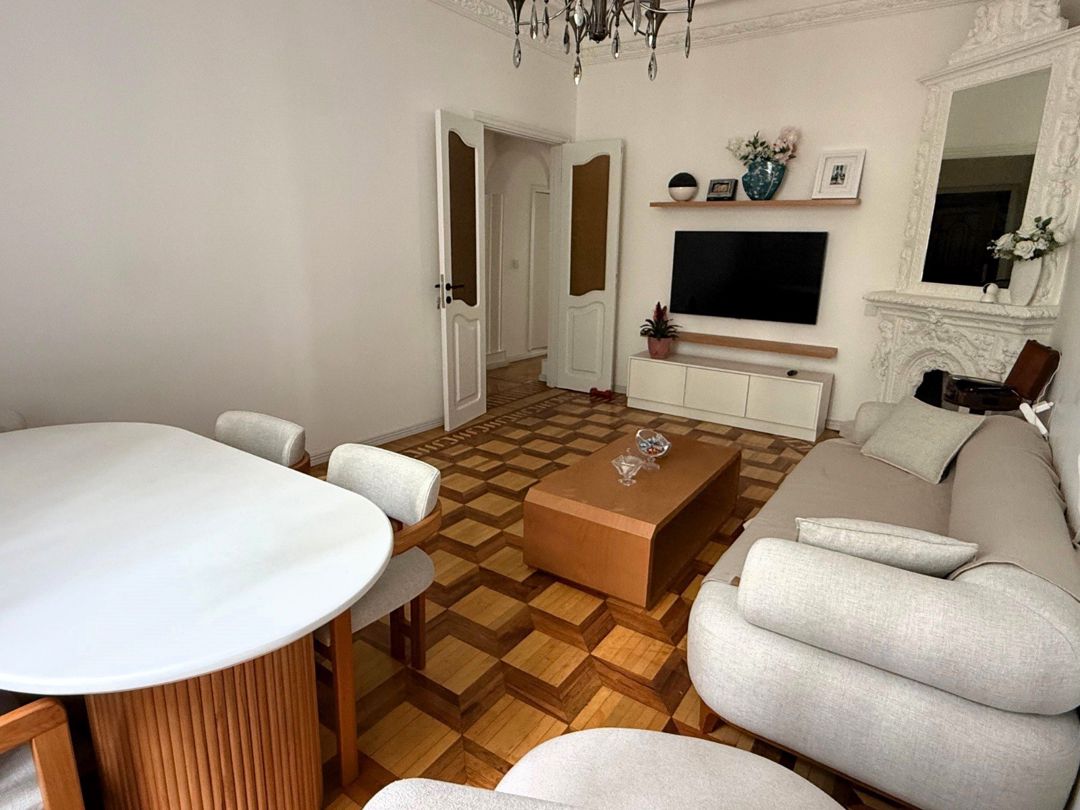 Satılır 3 otaqlı köhnə tikili 85 m² — Mənzil, Bakı (2)