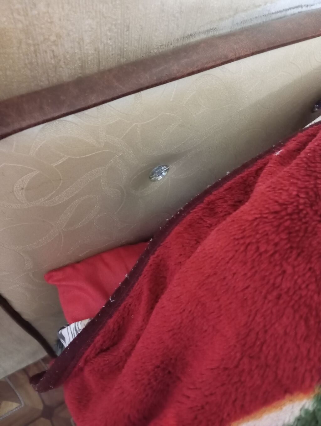 Iki nəfərlik taxt satılır işləmişdir 1 ildir alınıb bazalidir baş — Tekstil, Digah (3)