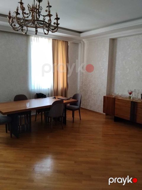 Satılır 3 otaqlı yeni tikili 156 m²