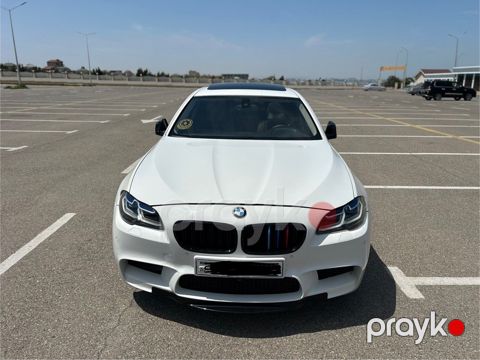 BMW 528, 2.0 L, 2012 il, 235 000 km