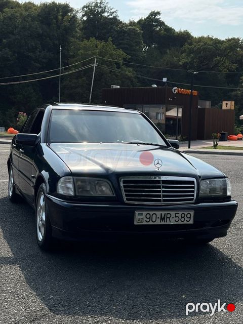 Mercedes C 240, 2.4 L, 1999 il, 304 000 km — Zaqatala