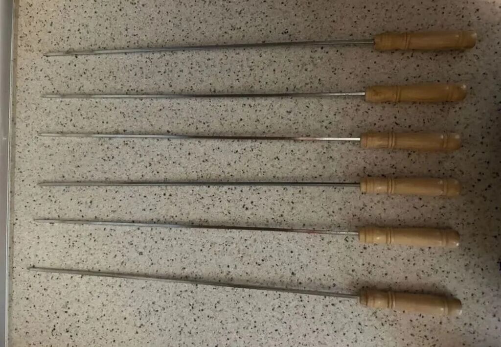 Mangal şişləri dəsti satılır.Dənəsi 1.30q. - Material: paslanmayan — Mallar, Bakı (7)
