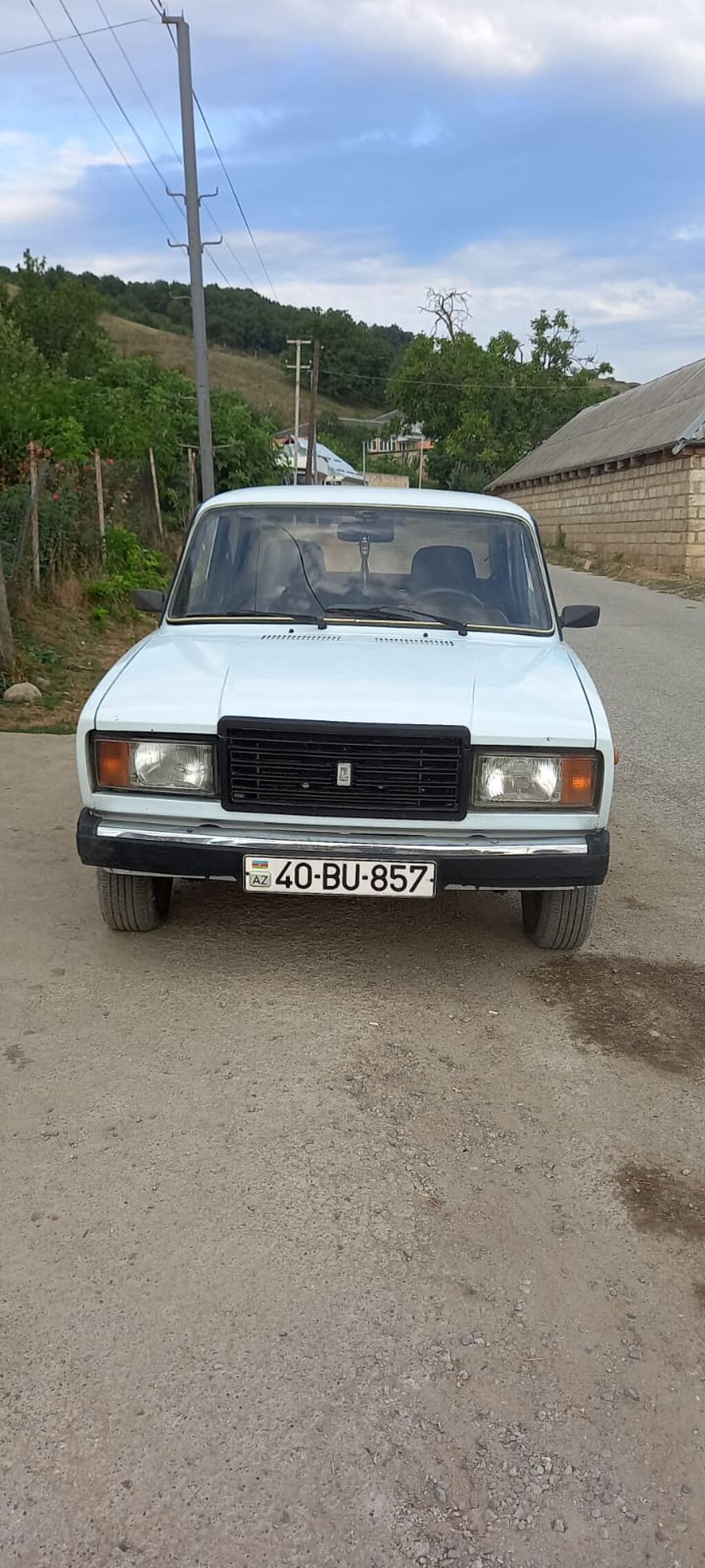 Lada Riva (VAZ 2107) sedan Xüsusiyyətlər və təchizat: - Kuzov: 4 — Avto, Quba (6)