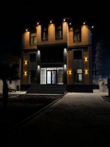 Satılır 6 otaqlı həyət evi/bağ evi 800 m² — Real estate
