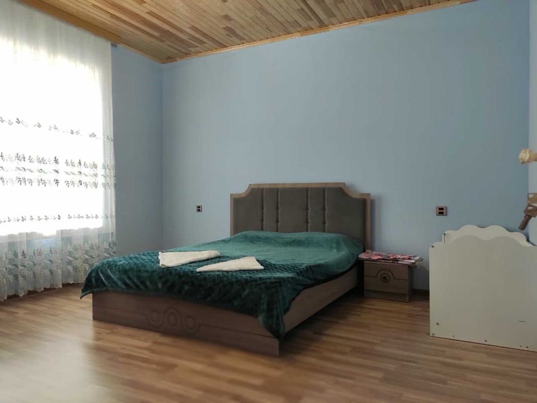 İcarəyə verilir 7 otaqlı həyət evi/bağ evi 270 m² — Ev, villa, Qəbələ (11)