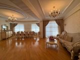İcarəyə verilir 3 otaqlı yeni tikili 170 m² — Квартира