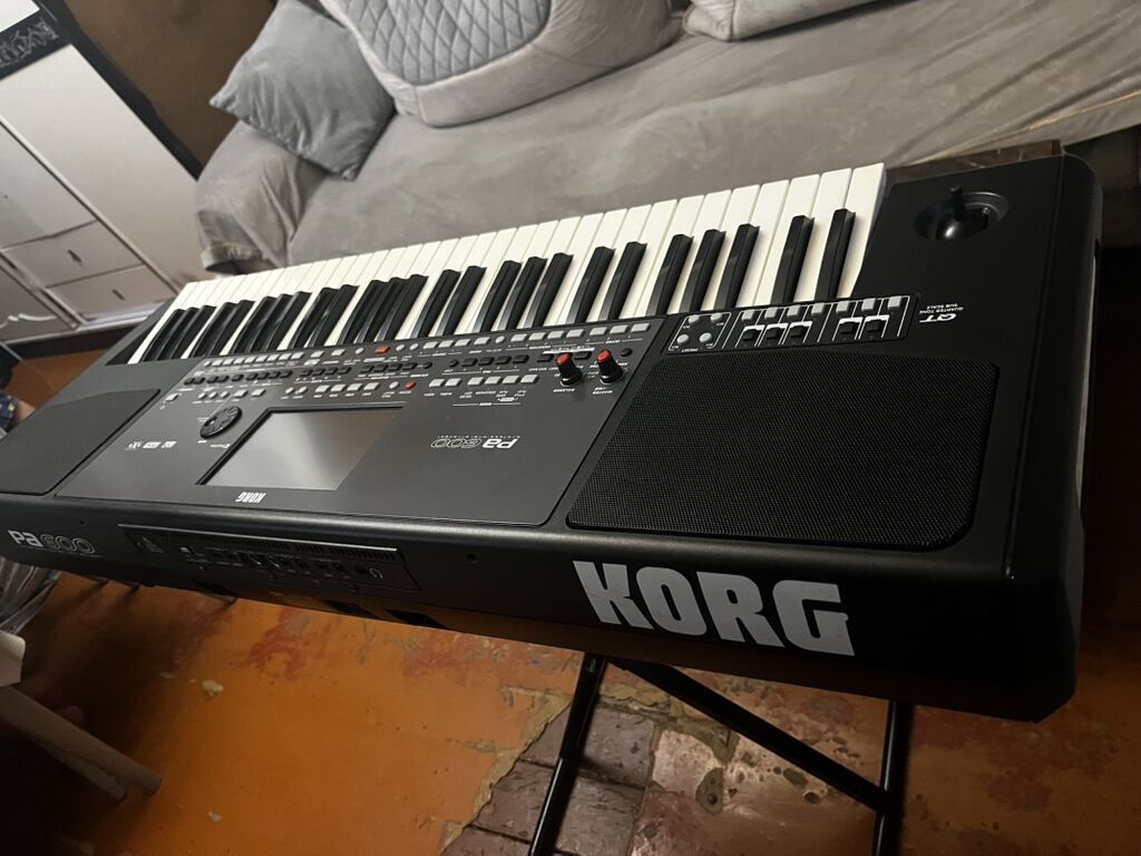 Korg Pa600 GT.Alət əla veziyyetdedi.Üzərində stoykası və çixolu — Mallar, Sumqayıt (3)