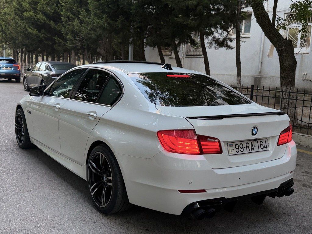 BMW 528, 3.0 L, 2011 il, 270 000 km — Avtomobillər, Sumqayıt (11)