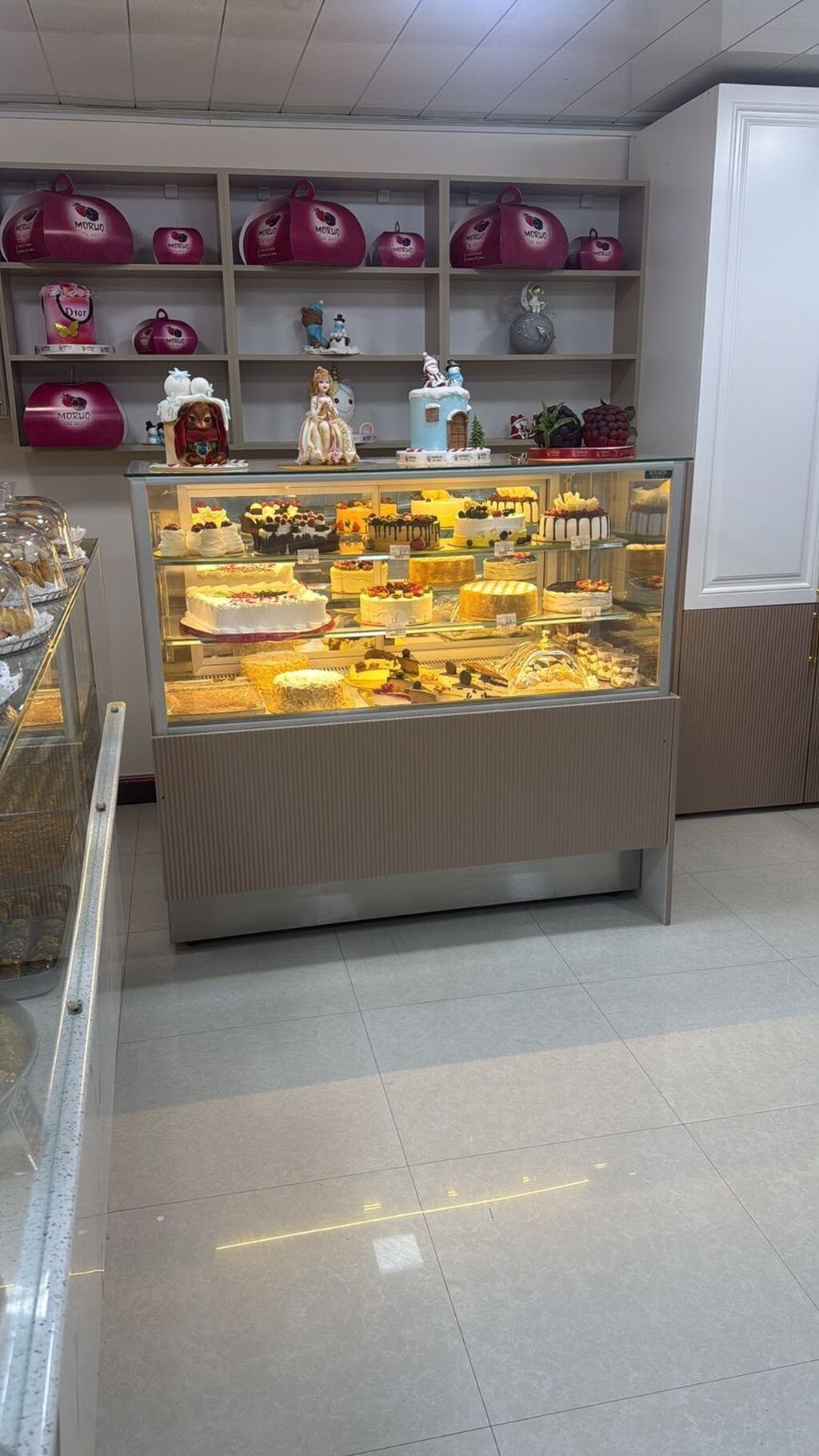 Kafe/restoran üçün avadanlıq paketi Tərkib: - Dəyirmi kafe masaları – — Mallar, Bakı (5)