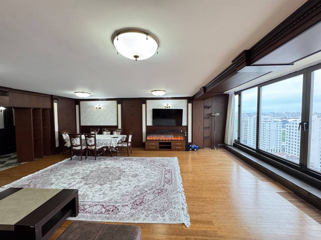 Satılır 3 otaqlı köhnə tikili 100 m² — Mənzil, Bakı (2)