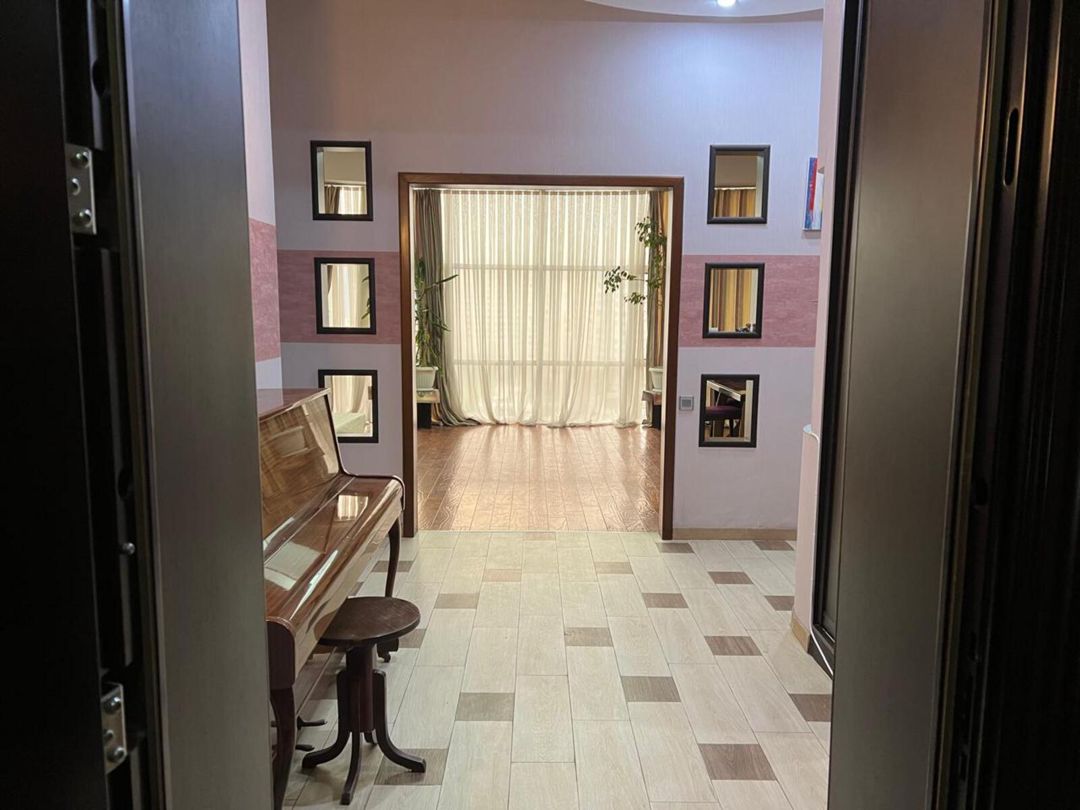 Satılır 3 otaqlı yeni tikili 120 m² — Mənzil, Bakı (4)