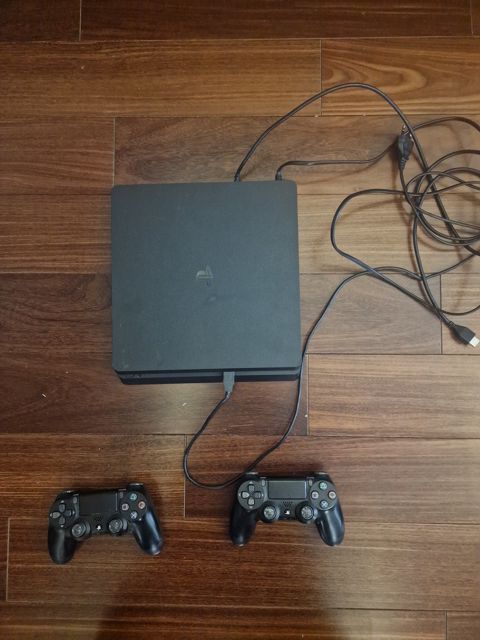 Sony PlayStation 4 Slim 800GB