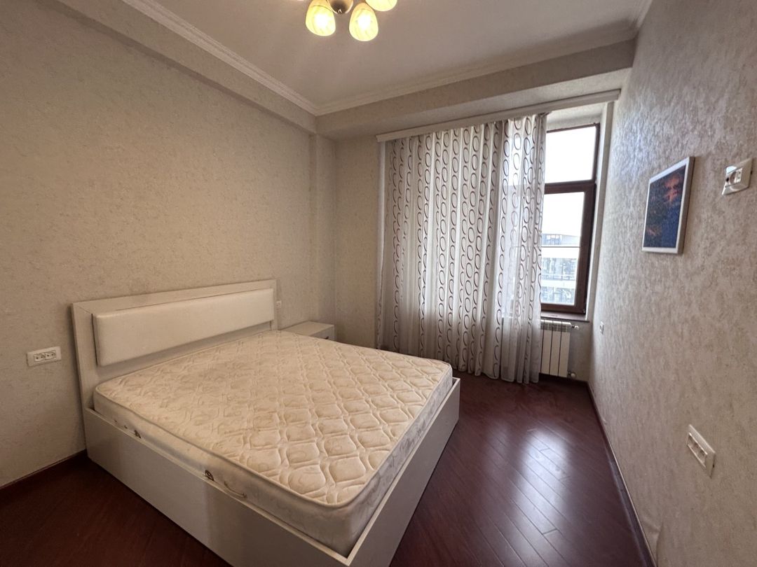 İcarəyə verilir 4 otaqlı yeni tikili 145 m² — Mənzil, Bakı (6)