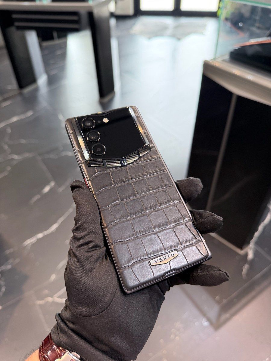 Vertu Alpha Fold Black Alligator 1 TB 2026 — Smartfonlar, Bakı (4)