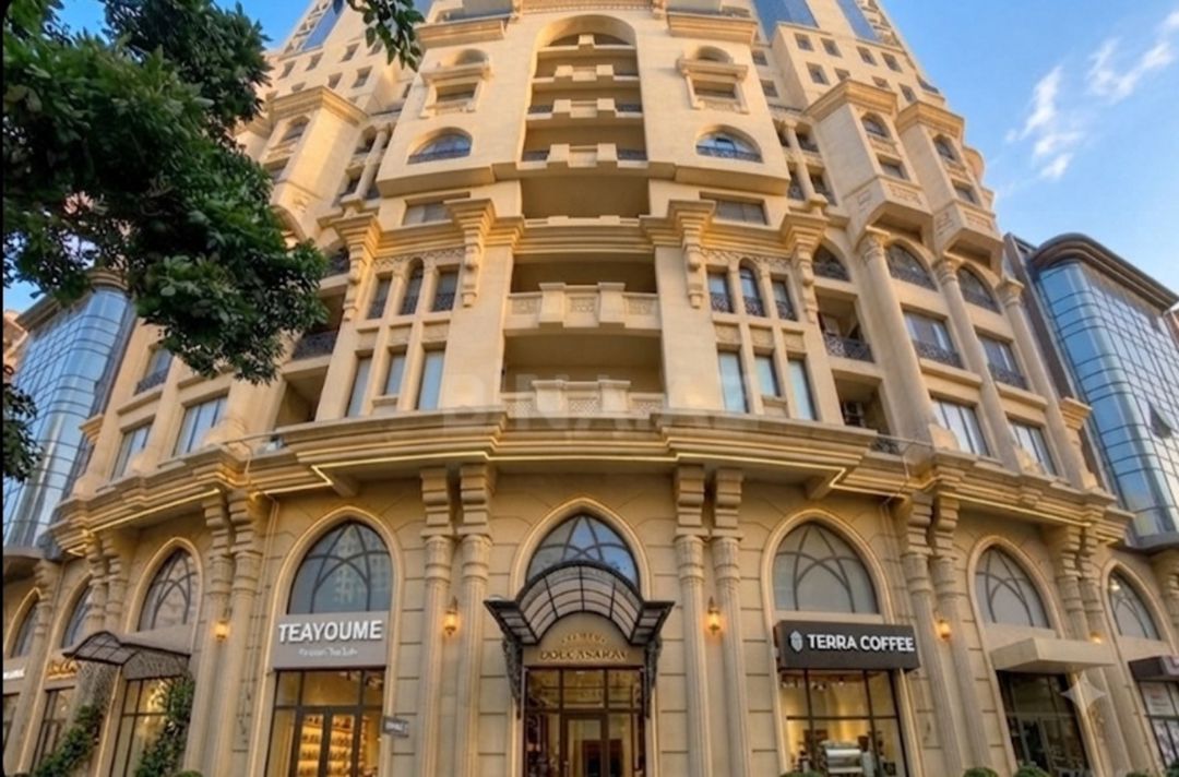 Satılır 4 otaqlı yeni tikili 249 m² — Mənzil, Bakı (2)