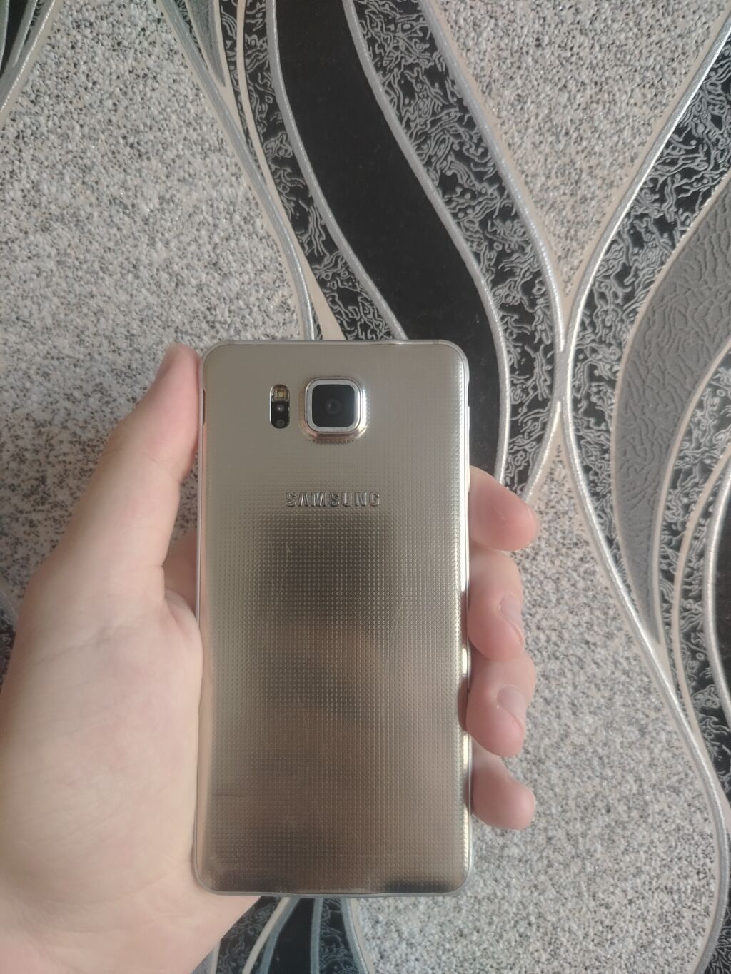 Samsung Galaxy Alpha, rəng - Qızılı — Samsung, Bakı (3)