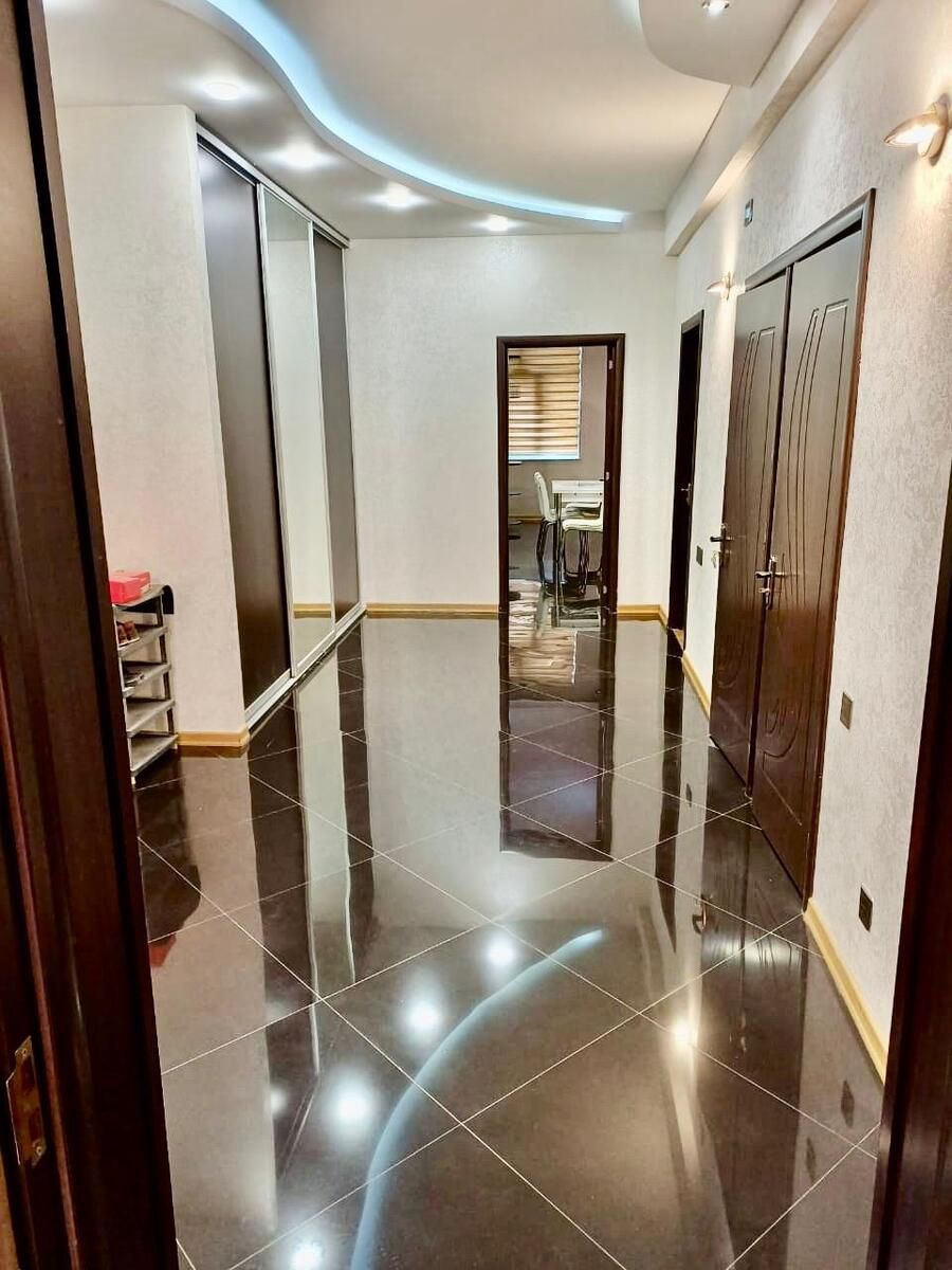 İcarəyə verilir 3 otaqlı yeni tikili 140 m² — Mənzil, Bakı (12)