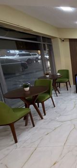 Kafe üçün avadanlıq dəsti Tərkib: - 2 ədəd yuvarlaq taxta masa – — Goods