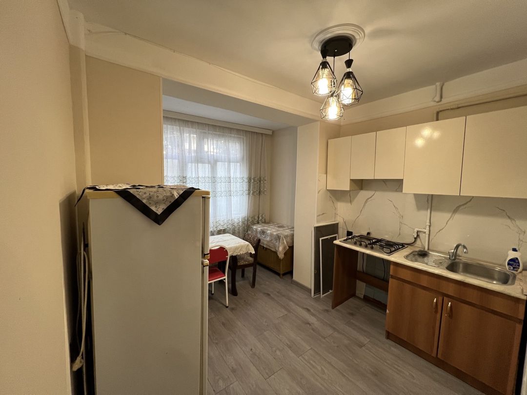 Satılır 1 otaqlı köhnə tikili 45 m² — Mənzil, Bakı (9)
