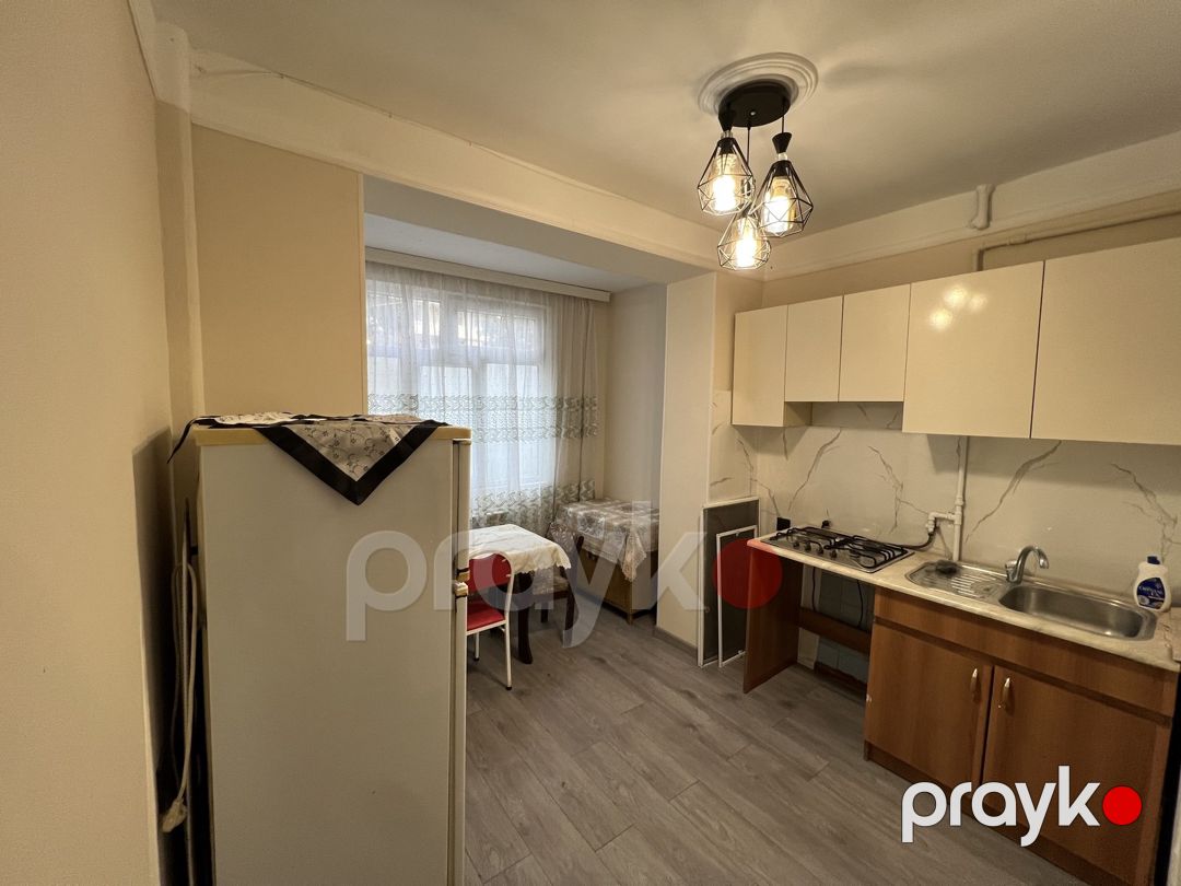 Satılır 1 otaqlı köhnə tikili 45 m² — Mənzil, Bakı (9)