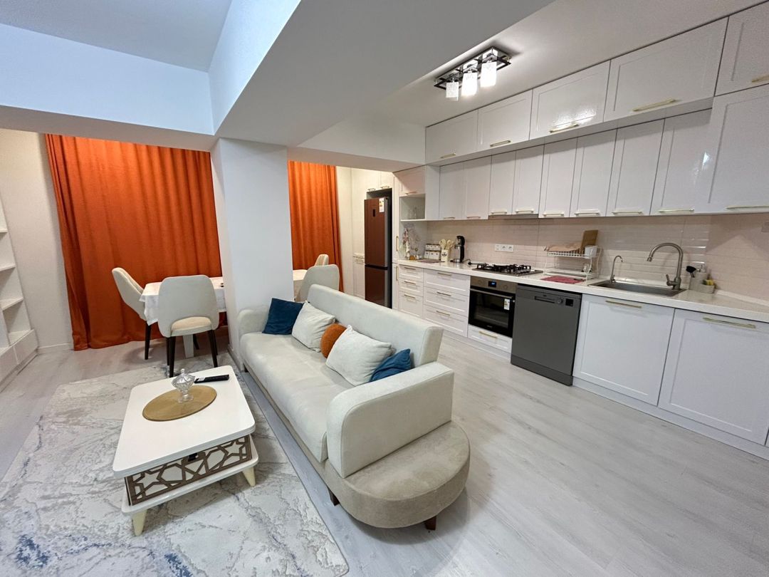 İcarəyə verilir 2 otaqlı köhnə tikili 70 m² — Mənzil, Bakı (3)