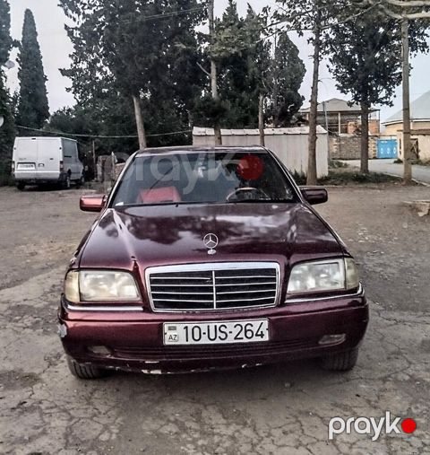 Mercedes C 200, 2.0 L, 1994 il, 323 232 km — Gəncə