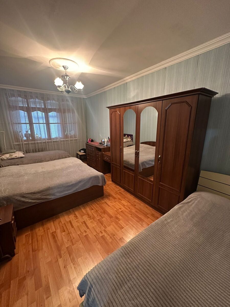 Satılır 4 otaqlı köhnə tikili 100 m² — Mənzil, Bakı (5)