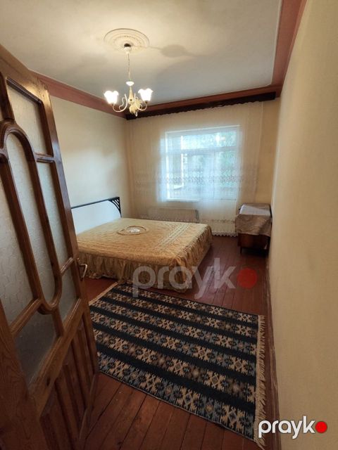 İcarəyə verilir 3 otaqlı köhnə tikili 100 m²