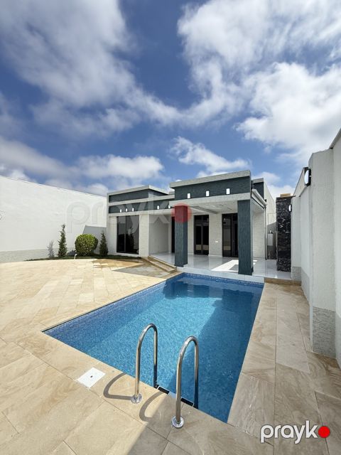 Satılır 4 otaqlı həyət evi/bağ evi 150 m²