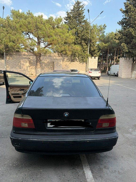 BMW 523, 2.5 L, 1998 il, 585 000 km — Avtomobillər, Bakı (2)