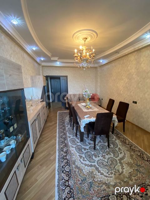 İcarəyə verilir 3 otaqlı yeni tikili 110 m²
