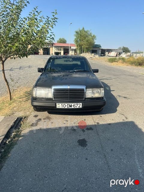 Mercedes 230 E, 2.3 L, 1989 il, 345 000 km