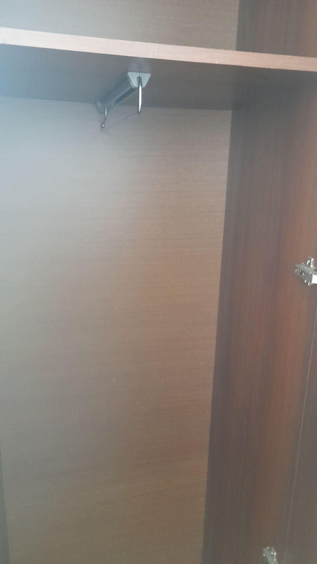 Dəhliz üçün mebel dəsti təqdim olunur. Dəst tünd qəhvəyi, ağac naxışlı — Mallar, Bakı (2)