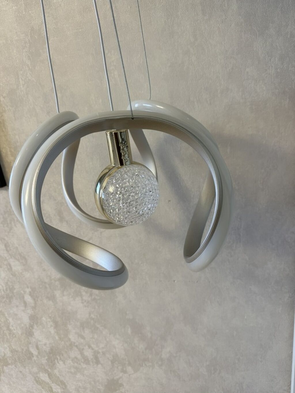 Led Çılçıraq, 3 lampa, Metal — İşıqlandırma, Masazır