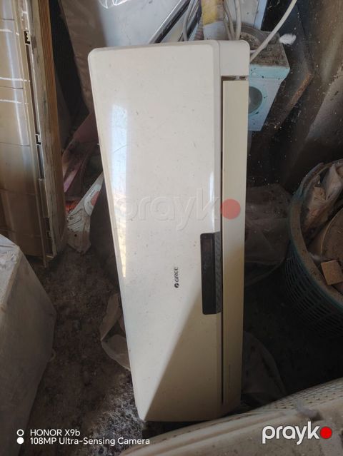 Kondisioner koc sebebile satilir 3 eded var . ededi 200 azn . unvan