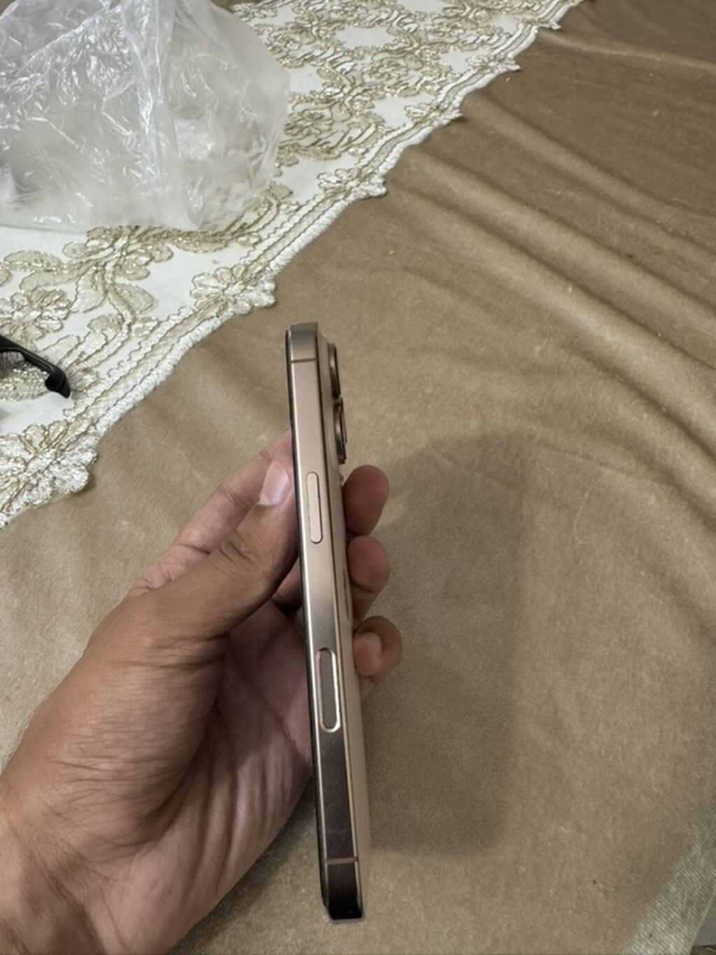 IPhone 16 Pro, 128 GB, Desert Titanium, Zəmanət, Simsiz şarj, Face ID — Apple iPhone, Bakı (7)