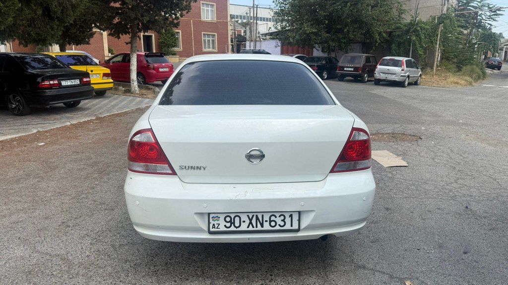 Nissan Sunny, 1.6 L, 2010 il, 136 000 km — Avtomobillər, Bakı (3)
