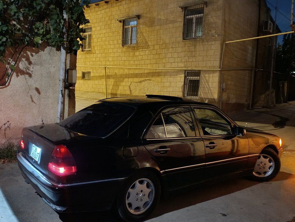 Mercedes C 230, 2.3 L, 1998 il, 272 000 km — Avtomobillər, Bakı (4)